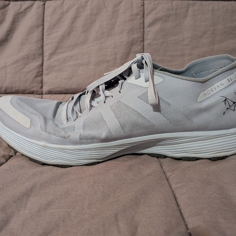 Men's Arcteryx Norvan SL 2 blue-Gray Athletic Shoes - Picture 4 of 5